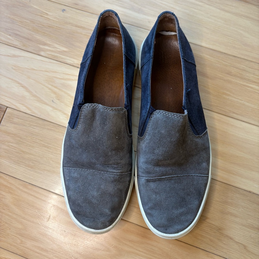 FRYE Gemma Suede Slip-On Sneakers Womens Sz 7.5 Gray Blue Low Top Shoes